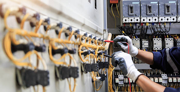 Professional Electrician technician working in Winlock, WA